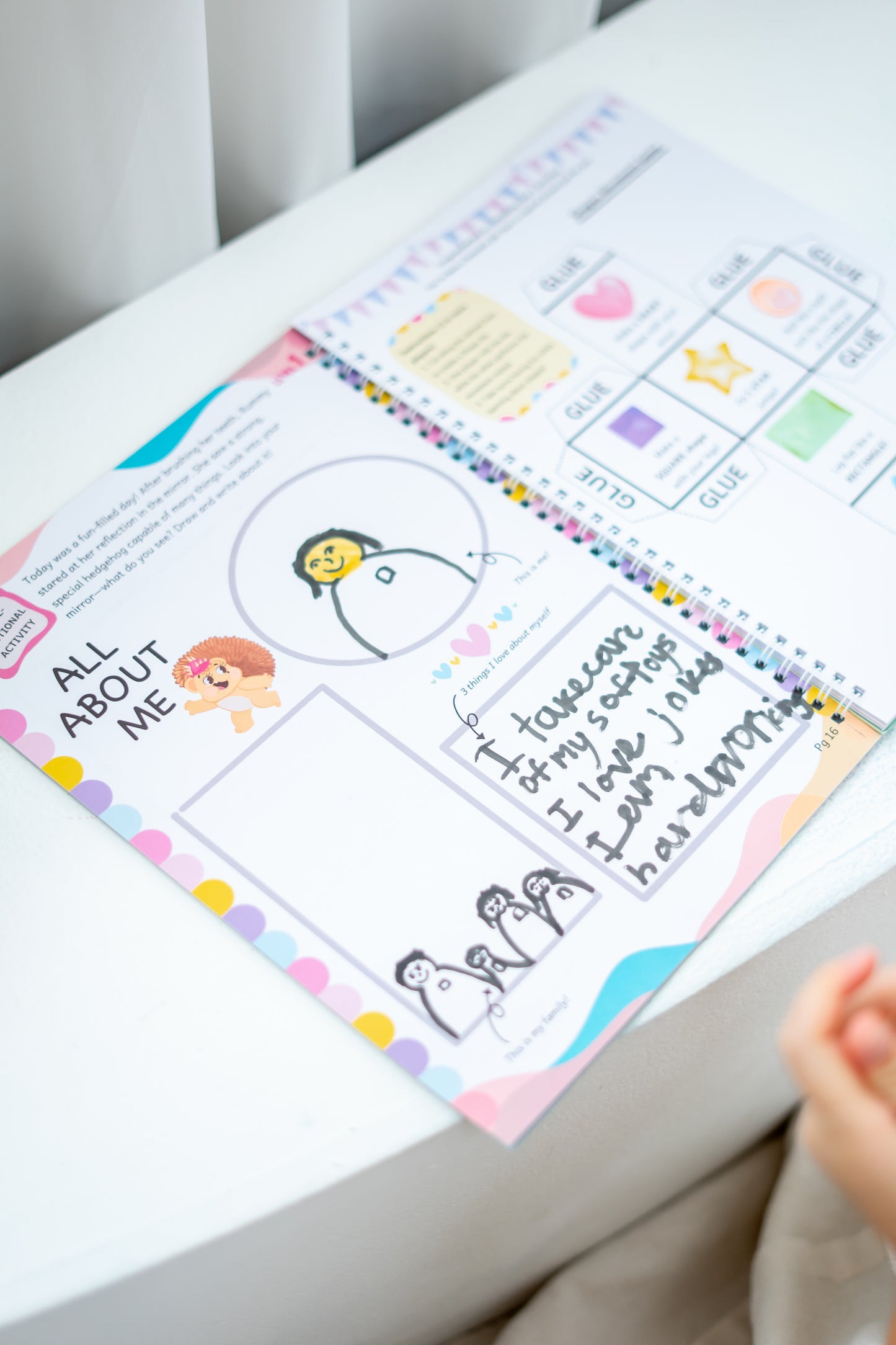 2D and 3D Shapes - Play & Learn Activity Book (4-7yo)