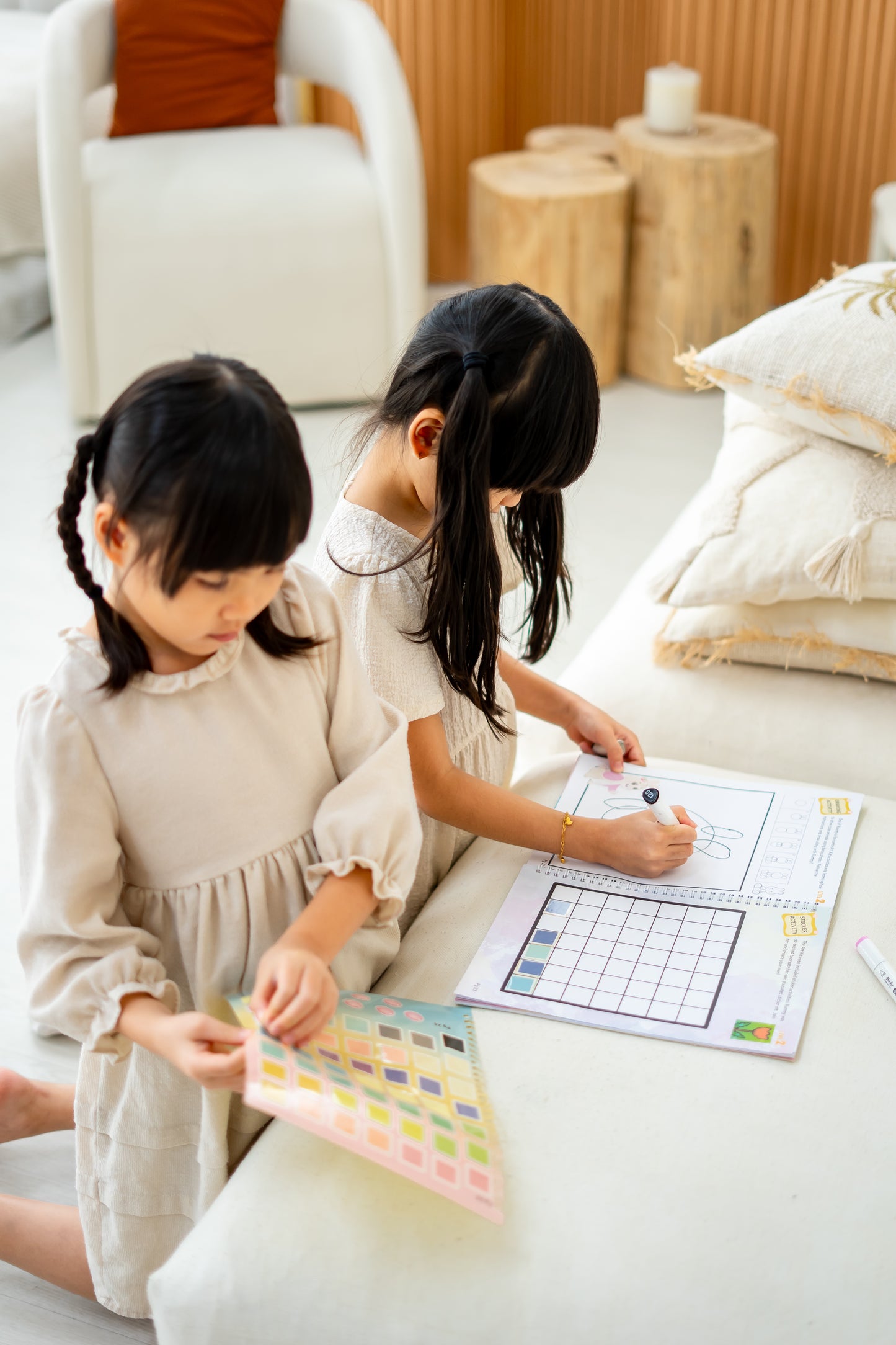 2D and 3D Shapes - Play & Learn Activity Book (4-7yo)